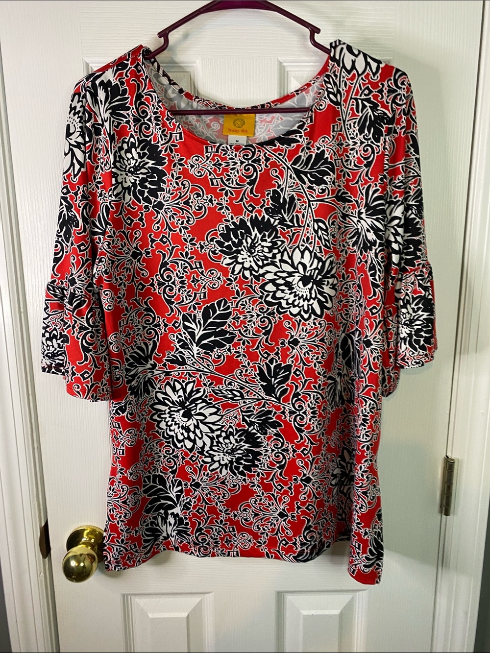 Ruby Rd. Red Floral Scroll Print Tunic Top Size Medium.